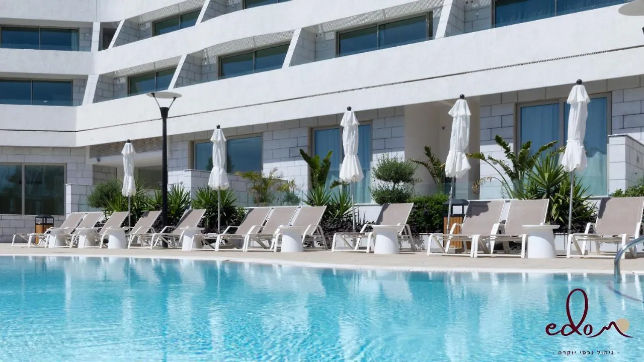 Big Studio With Balcony 100M From The Beach - By Edom Eilat