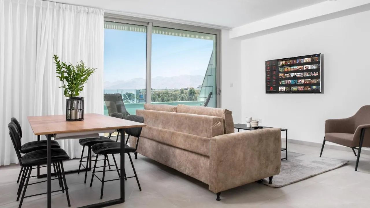 Big Studio With Balcony 100M From The Beach - By Edom contacts